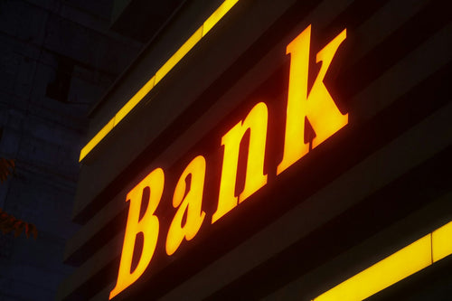 Manfaat Menggunakan VPN di Bank: Perlindungan Maksimal untuk Keamanan Finansial Anda